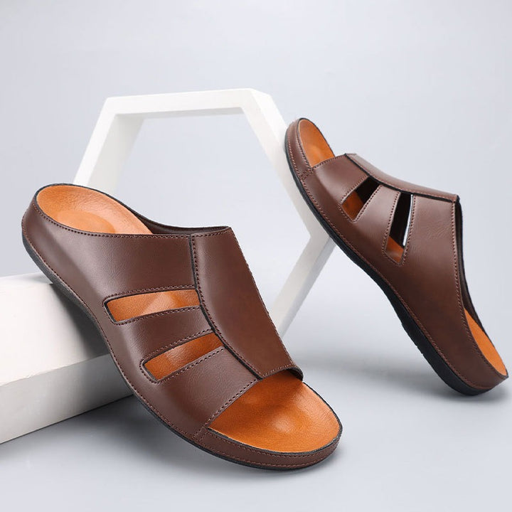 Claquettes Homme Ouvertes en Cuir – Coupe Casual Confort Rembourrée