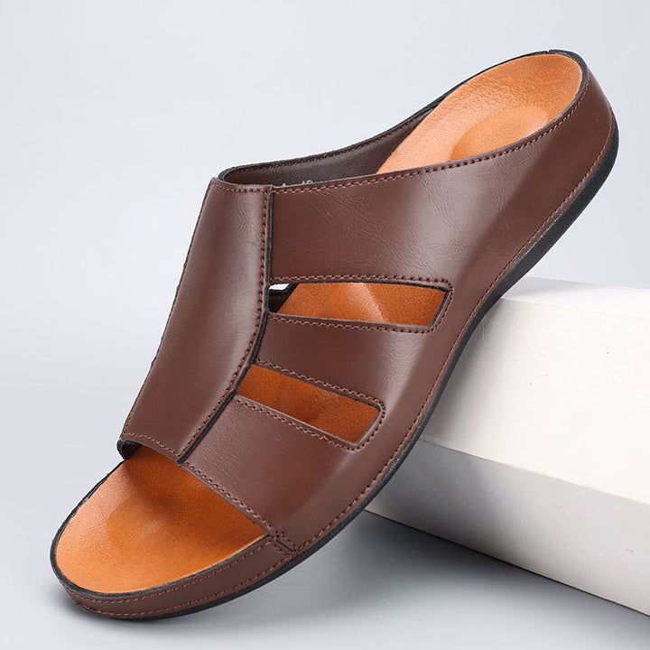 Claquettes Homme Ouvertes en Cuir – Coupe Casual Confort Rembourrée